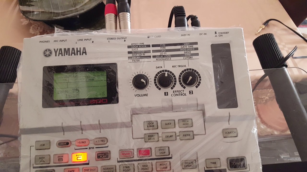 Yamaha SU 200