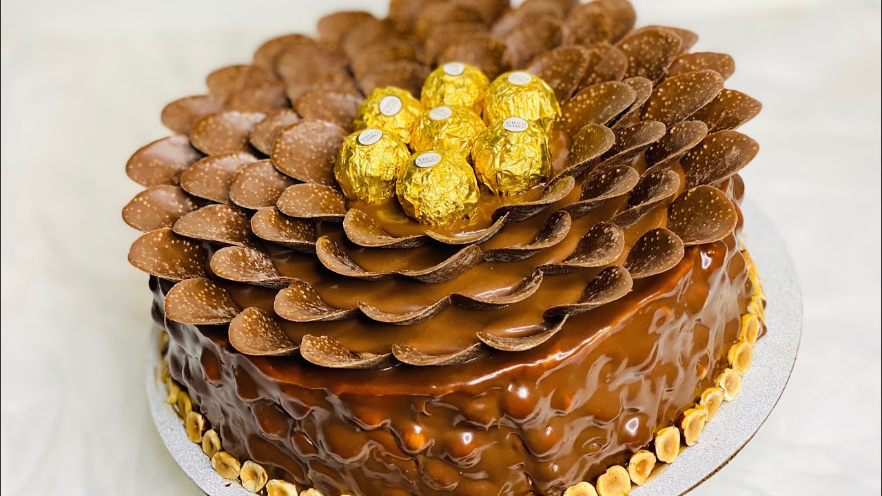 كيكة الكافيهات 🍰بطعم الفيريرو روشي وبشكل جديد وبدون ‏صقل/موس كيك الشكولاتة/فادج كيك/Mousse cake