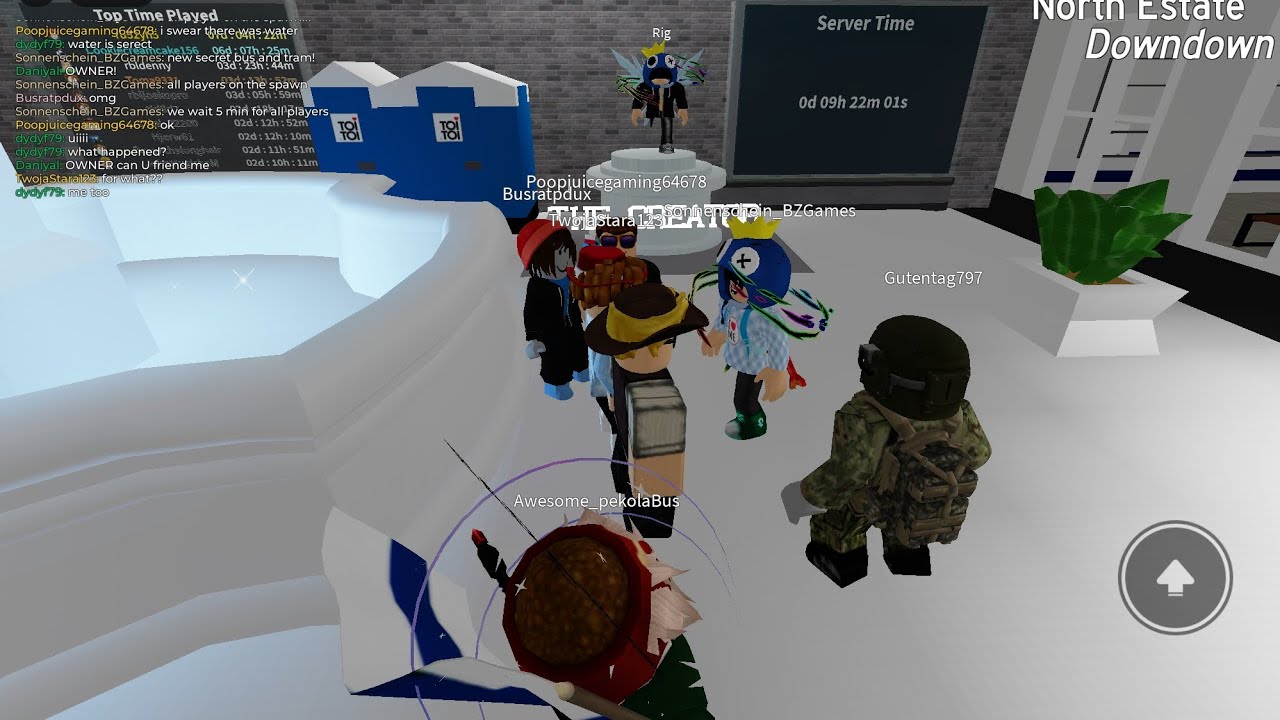 Playing with the owner of Roblox Brookhaven tram (Christmas update)