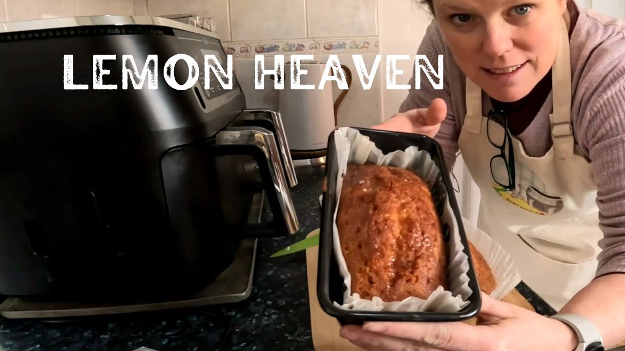 Airfryer Cake: Lemon Drizzle Delish