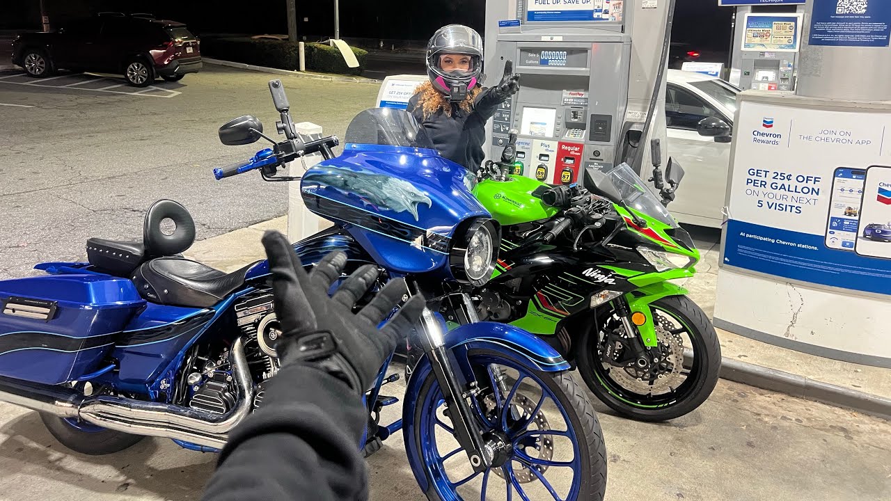 I WENT RIDING AT 2am WITH THIS FEMALE SPORTBIKE RIDER 