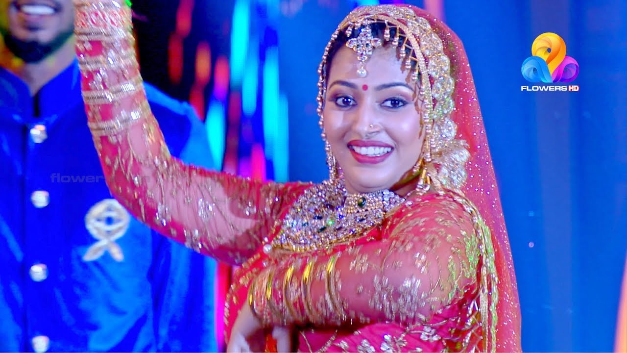 ഒന്നും പറയാനില്ല തകർത്തു...!! കിടിലൻ ഡാൻസുമായി അനു സിതാര | FMA | Viral Cuts | Flowers