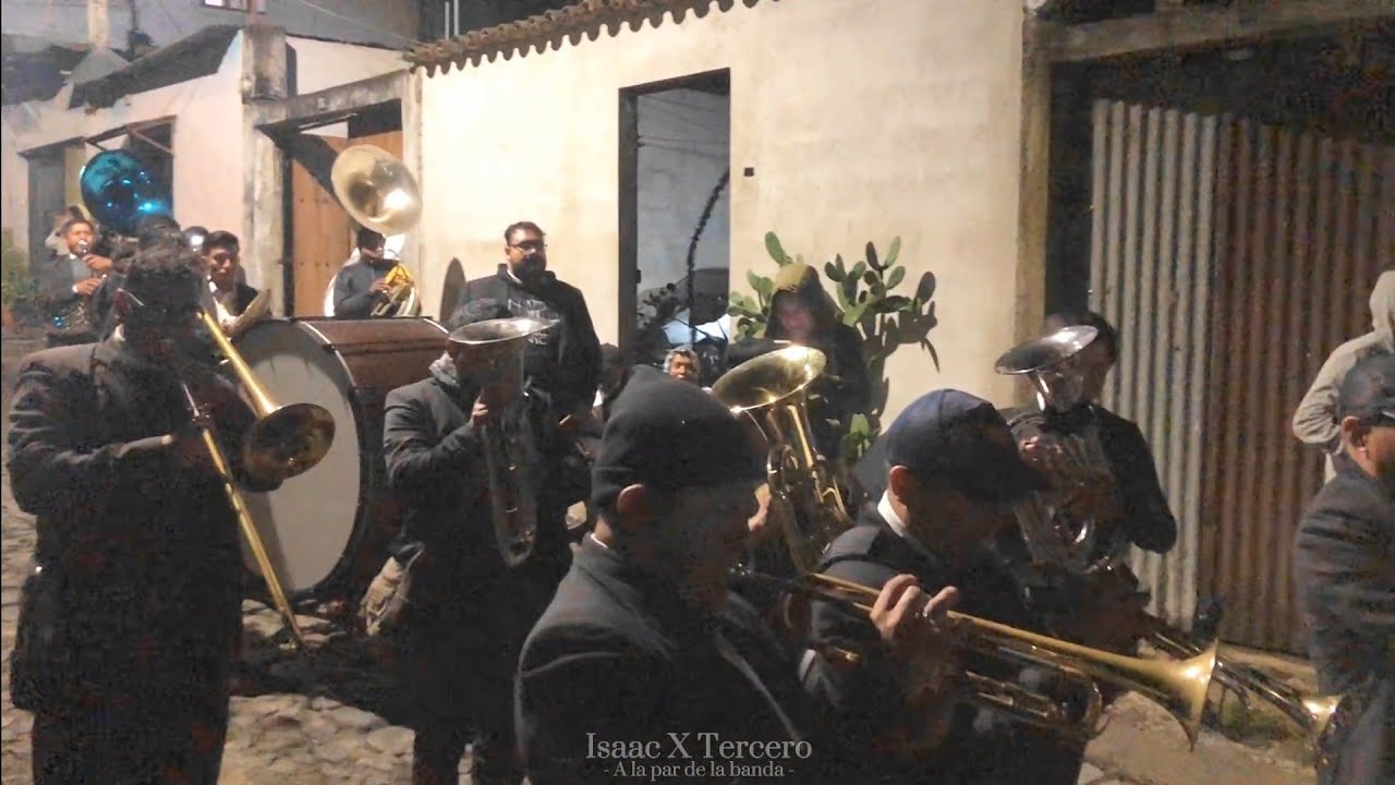 EL MARIACHI LOCO || A la par de la banda - Rezado de los Toritos San Juan del Obispo 2024