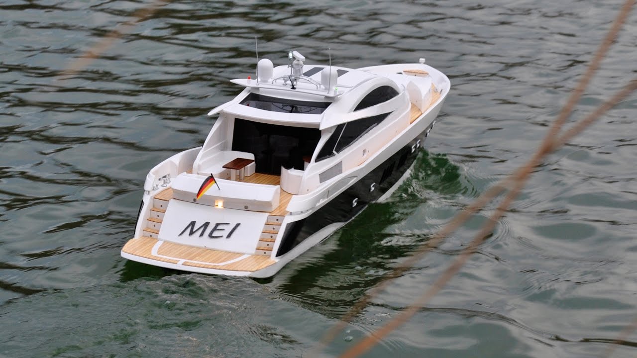 Sunseeker Predator 108 (1:25) Dokumentation