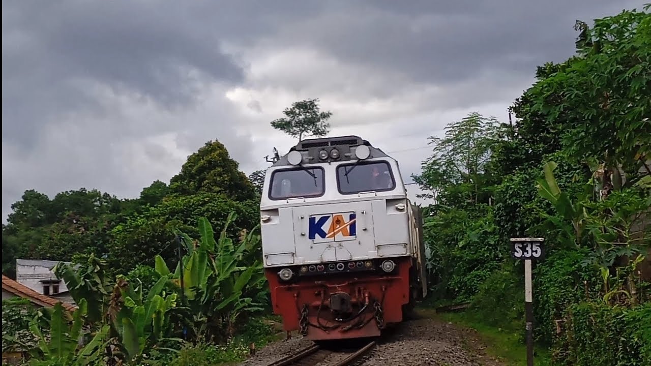 CC 206 13 92 YK PARAHYANGAN 142F