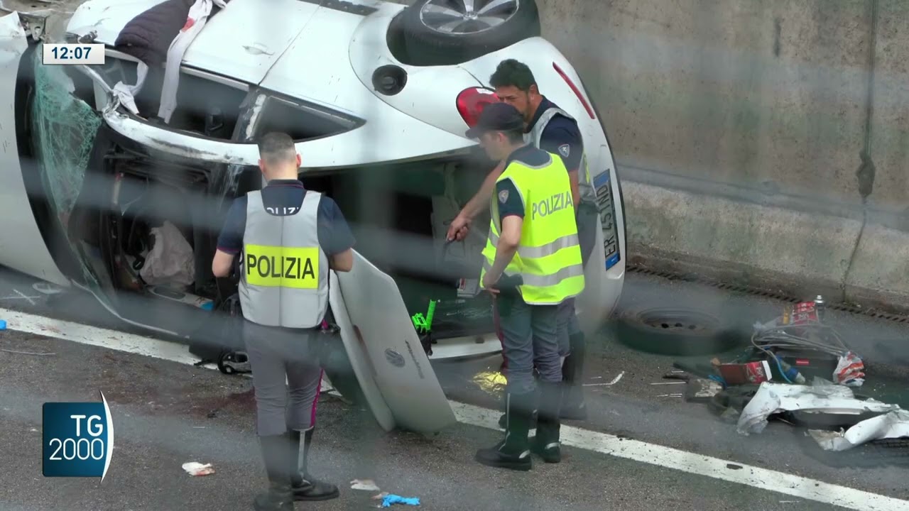 Tragico scontro auto-camion sulla tangenziale di Milano. Morti 2 giovani