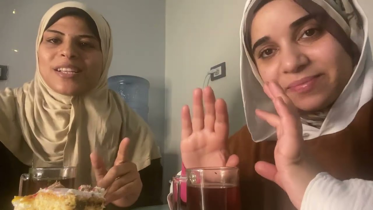 احلي قعده مع ام ادم وحكينا عن زكريات العيد 