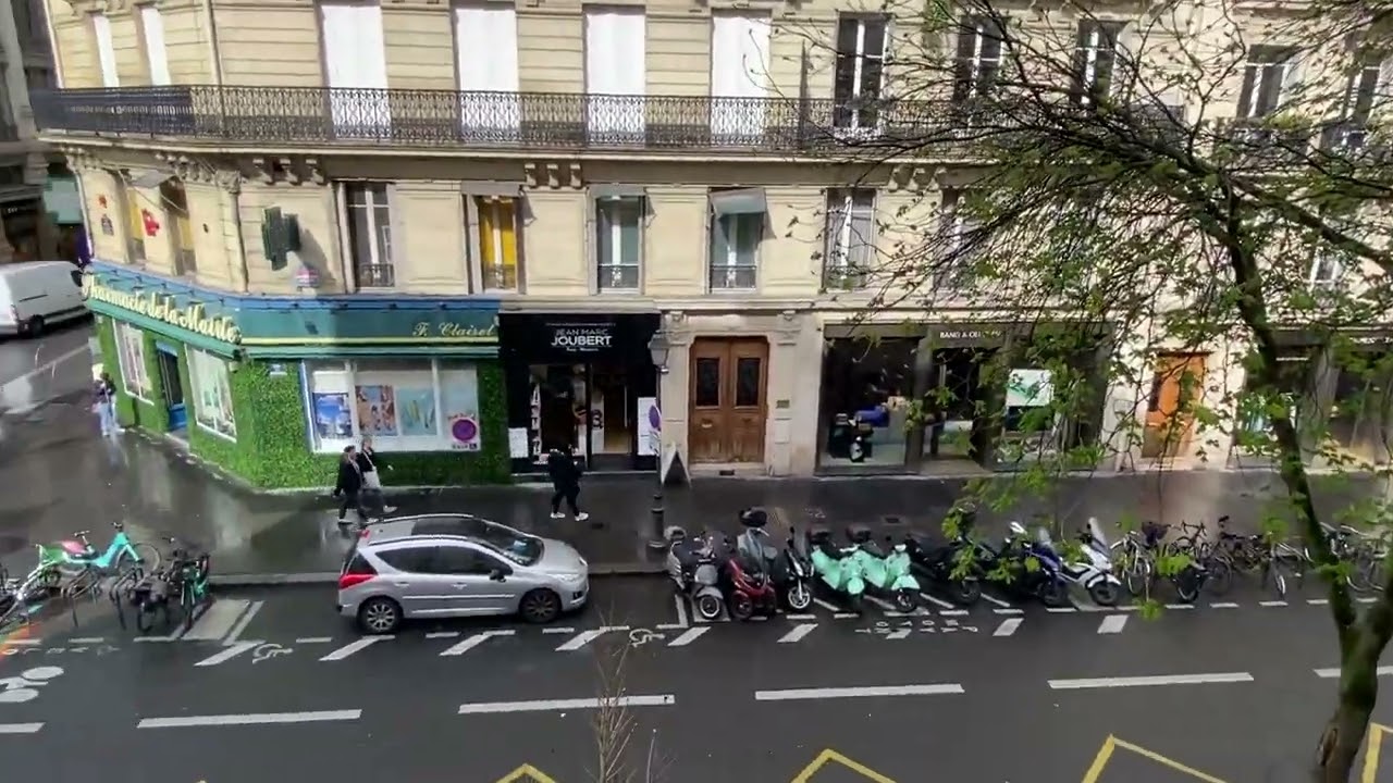Our air b&b above a restaurant in Paris