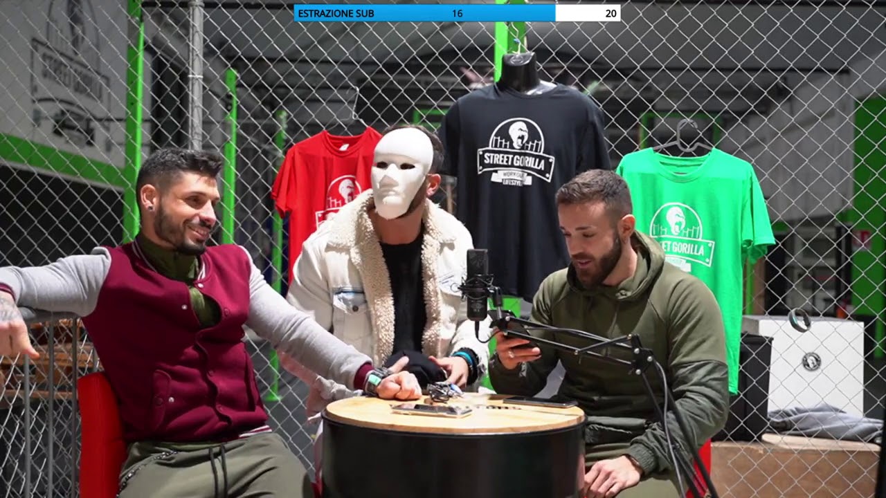 RISATE AL LIVE SHOW DEGLI STREET GORILLA - Scherzi telefonici