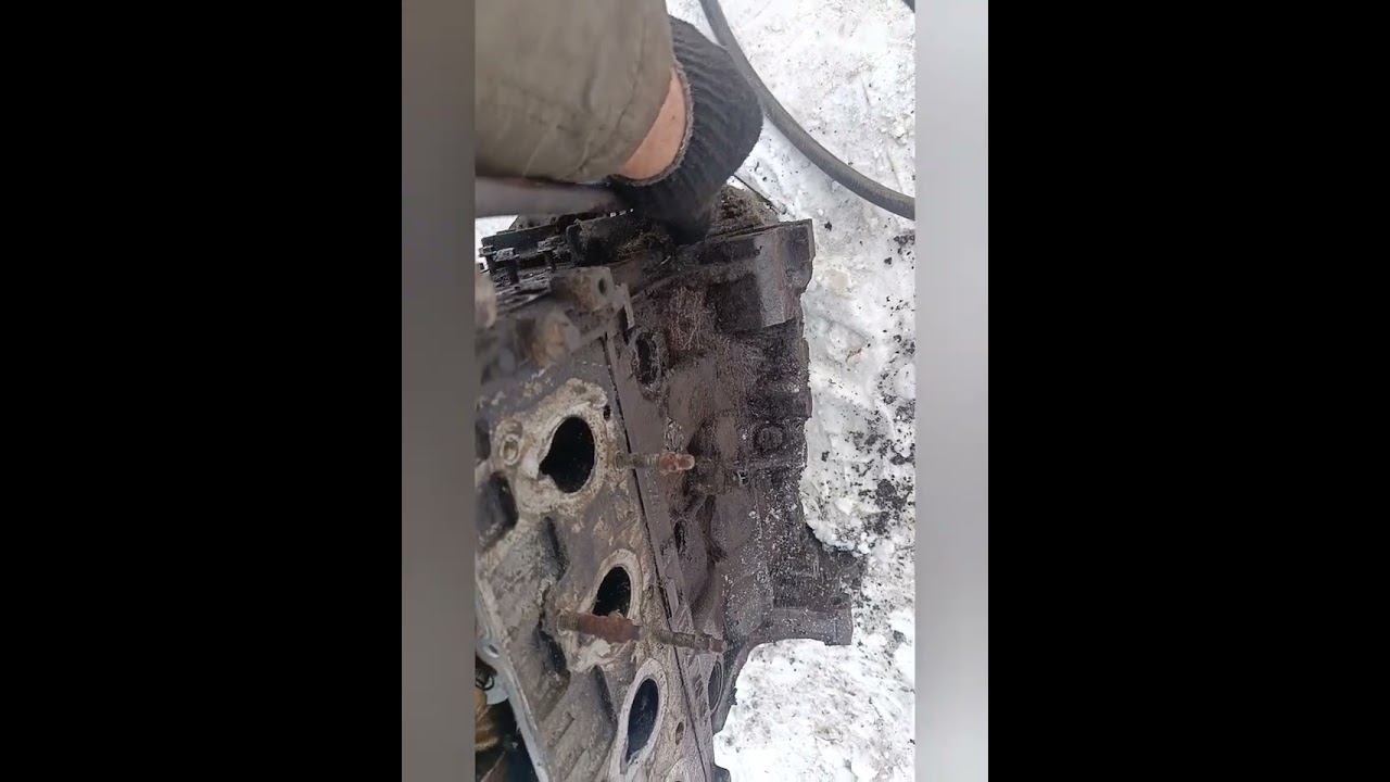 разборка двс рено логан к7J 1.4 это жесть как он выжил после пробега более 1млн км