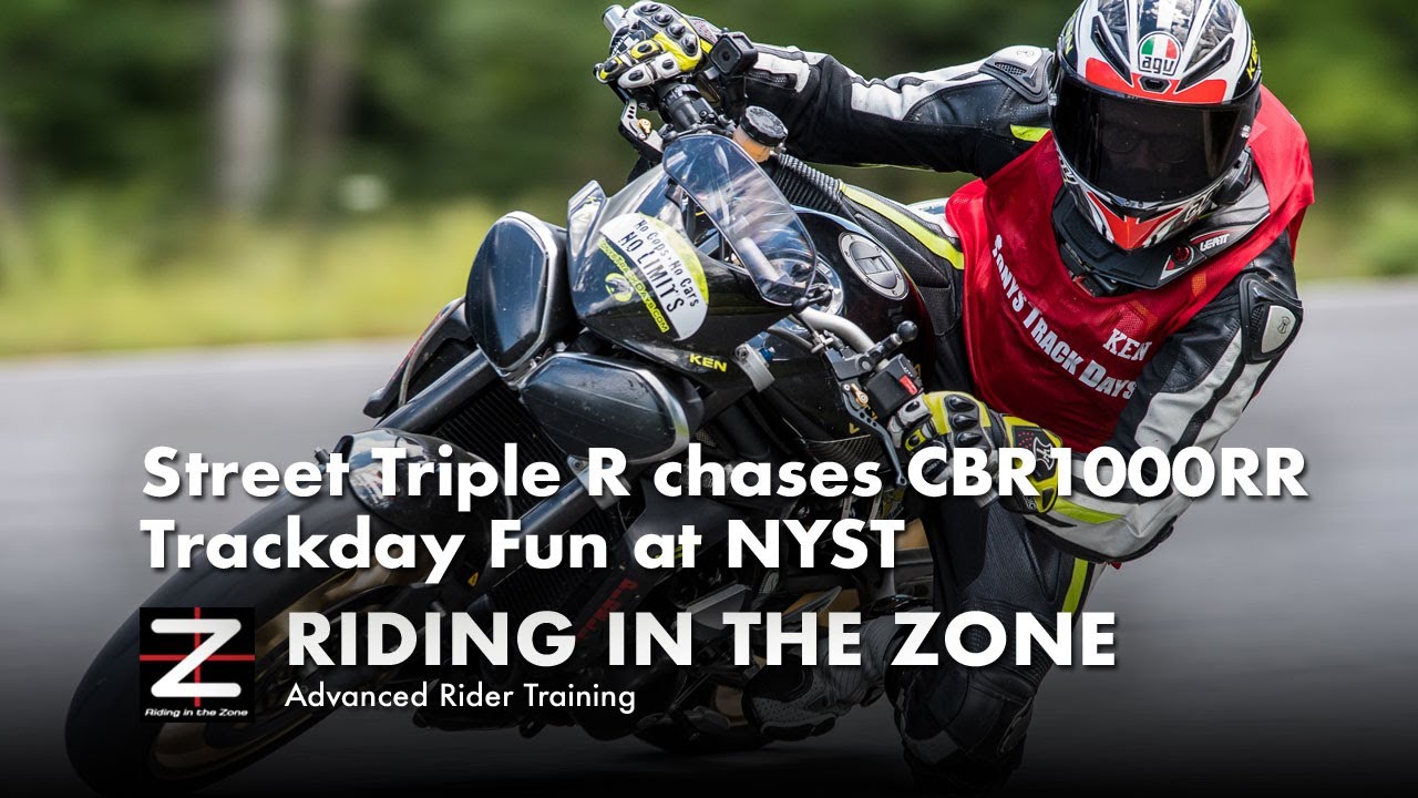 Triumph Street Triple chases CBR1000RR at New York Safety Track, Downtown