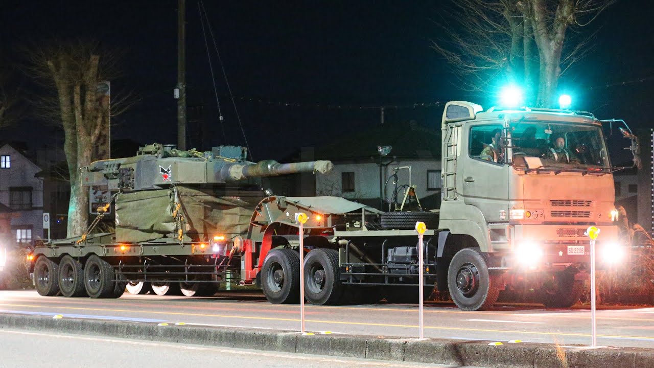 2026年空挺団降下訓練初め90式戦車返却輸送