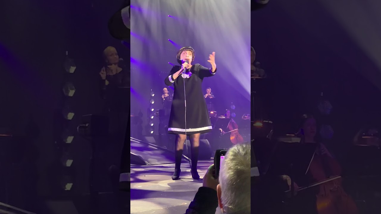 Mireille Mathieu Live - Prends le temps