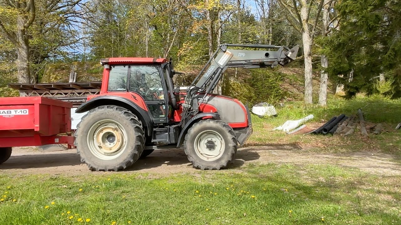 K&ouml;p Traktor Valtra M120e p&aring; Klaravik
