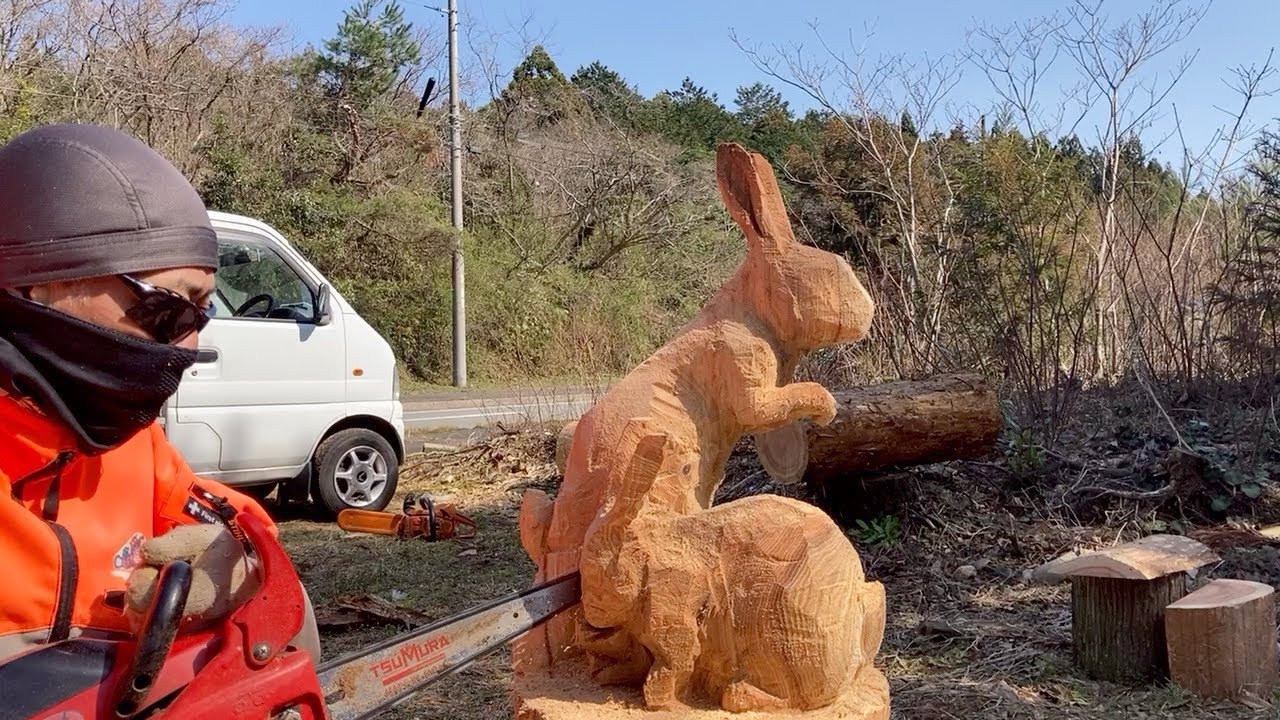 Wood Chainsaw Carving  Rabbit