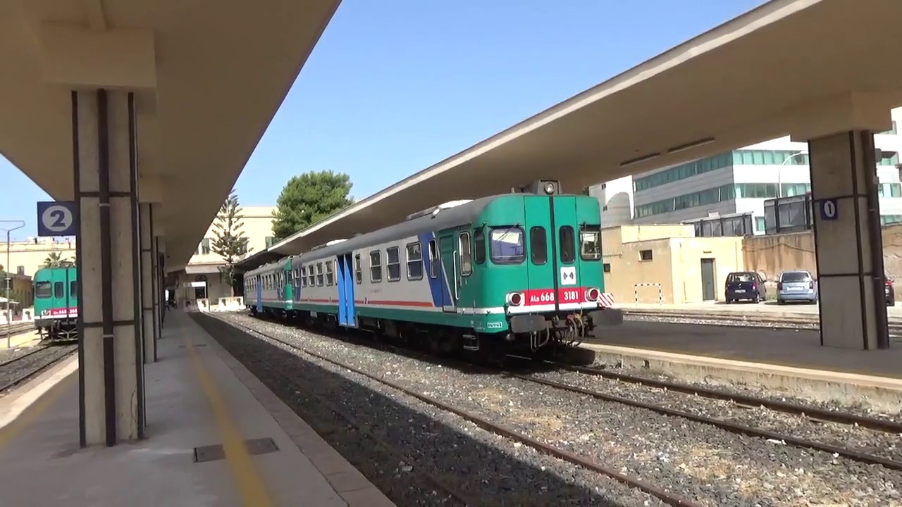Automotrici Fiat Aln 668 in Sicilia sulla tratta Trapani - Marsala 12-7-2017