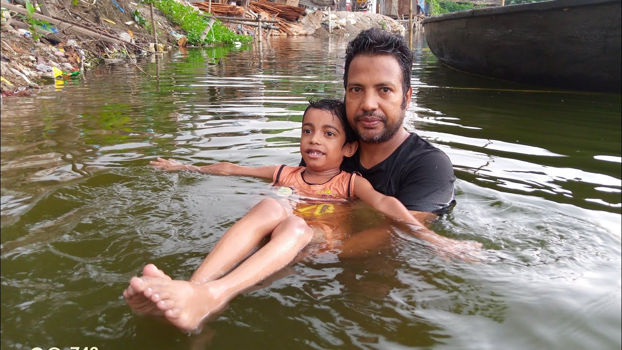 Teaching children to learn swimming🤗বাচ্চাদের সাঁতার শেখার প্রশিক্ষণ দিচ্ছি