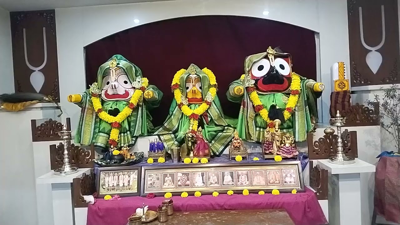 BHAKTI Pragan Kesav Goswami Maharaj Avirbhav Tithi prasang by Hindi language.