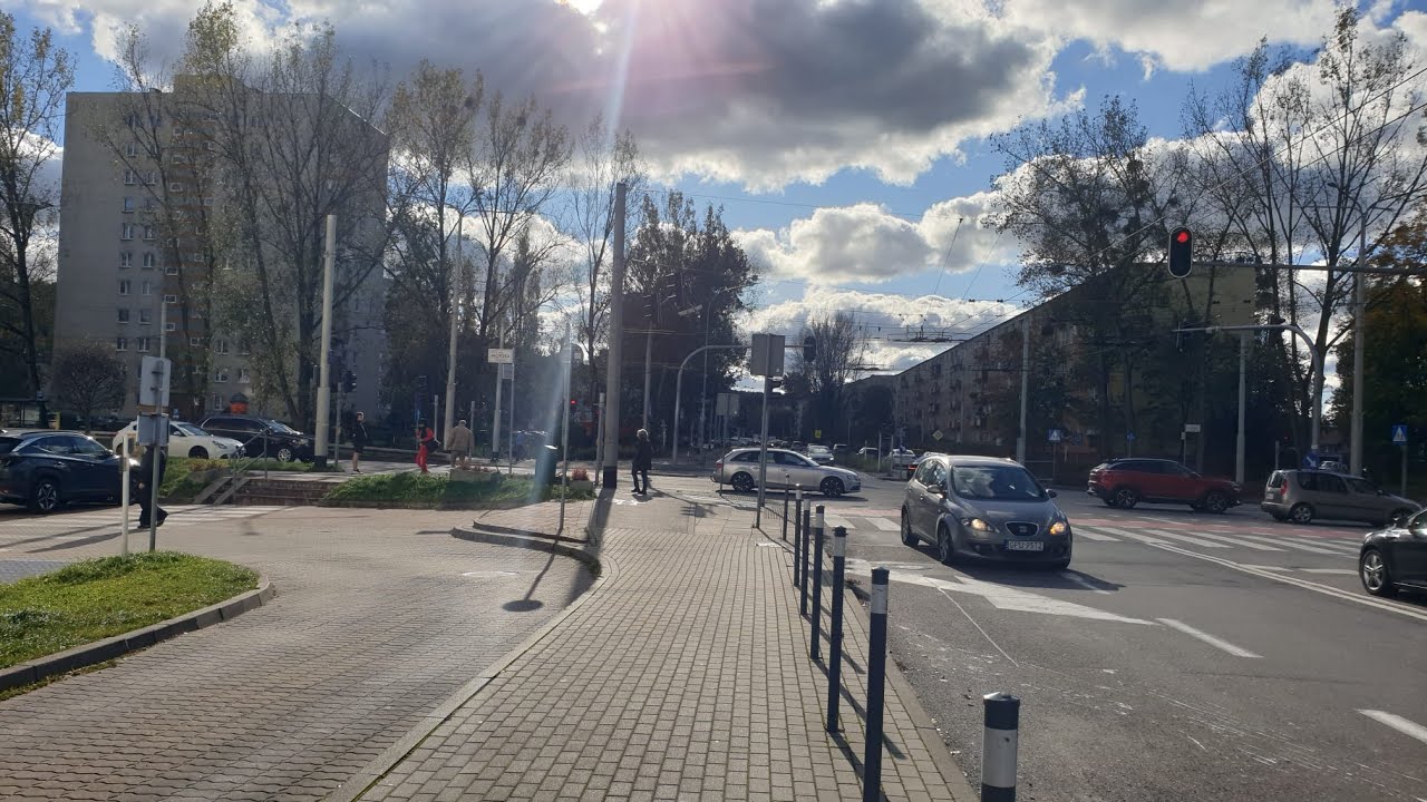 Z Chyloni na gdyńską plażę