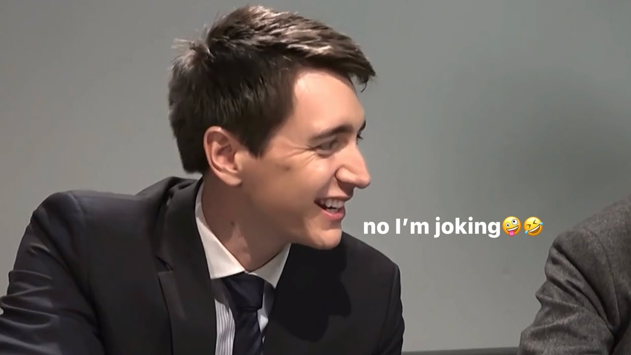 Oliver phelps being a supportive/big brother energy!