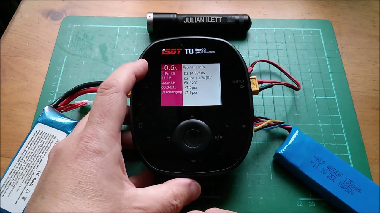 First Look: iSDT T8 Battery Charger (BattGo)