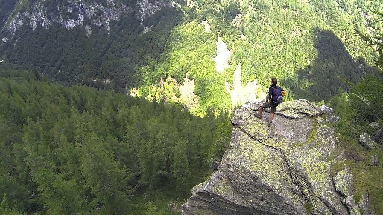 Vergeletto and the pretty Salei alpine lake