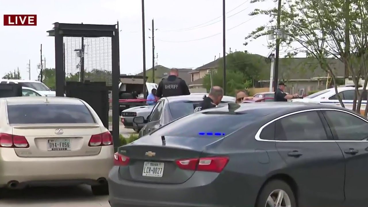 Shooting victim dies in parking lot in NW Harris County