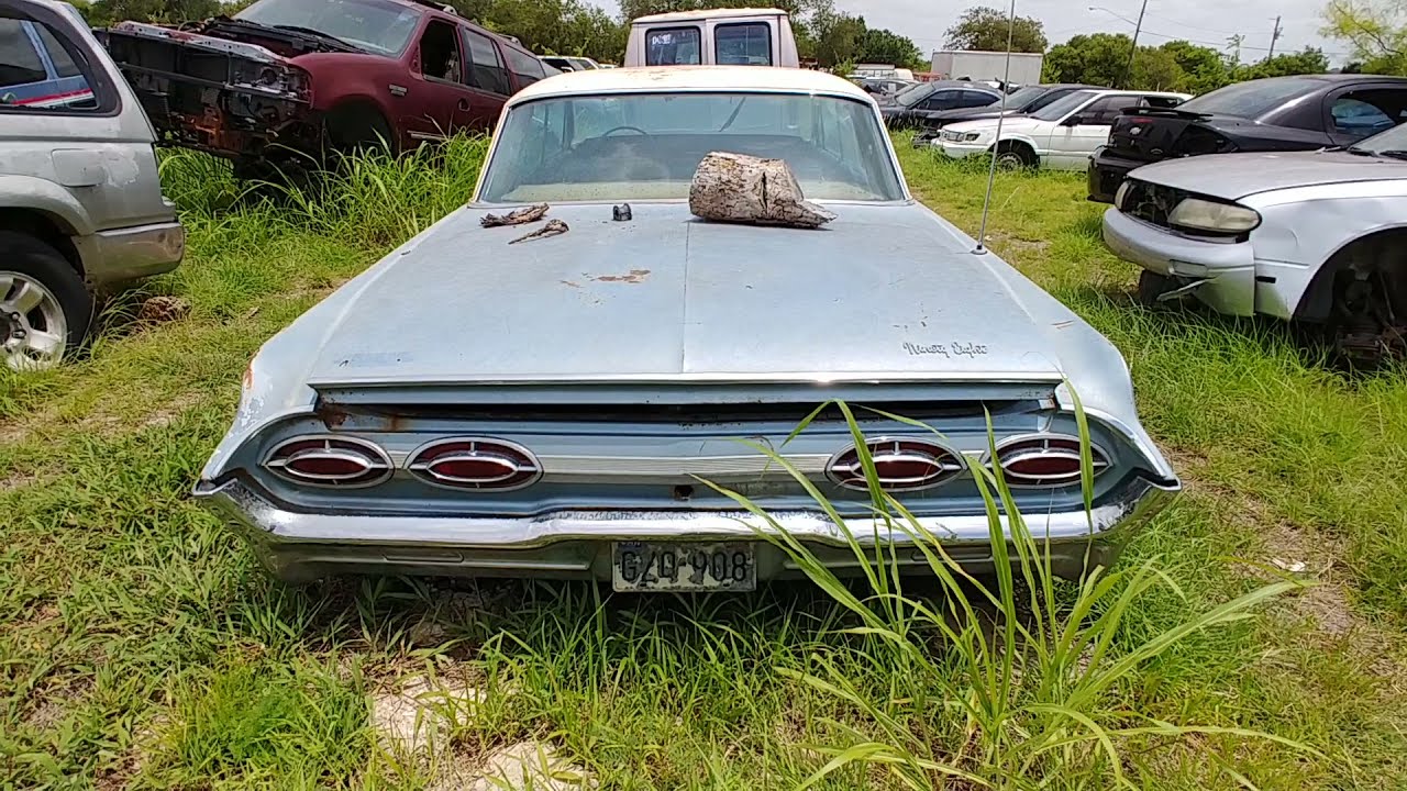 1962 Oldsmobile Ninety Eight Junkyard Find