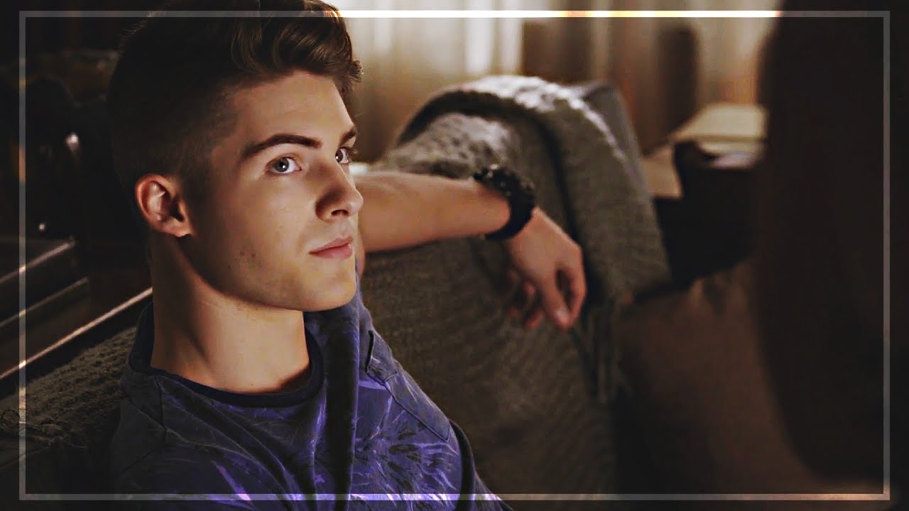Hot Mike Montgomery Scenes | Logoless & HD (Mega Link)