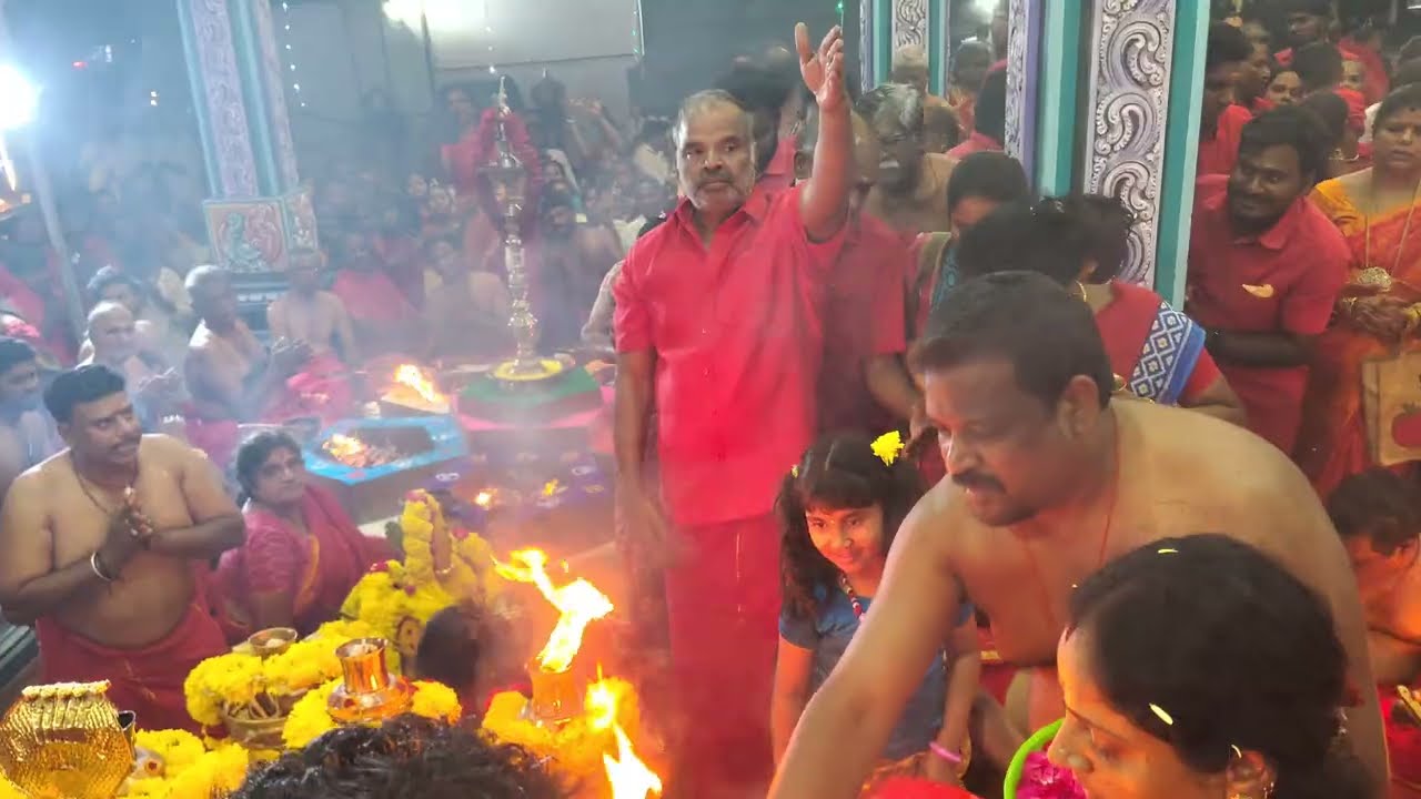 சென்னை சோழிங்கநல்லூர் ஆன்மீக ஜோதியே ஏற்றினார் சின்னவர் அம்மா‌.
