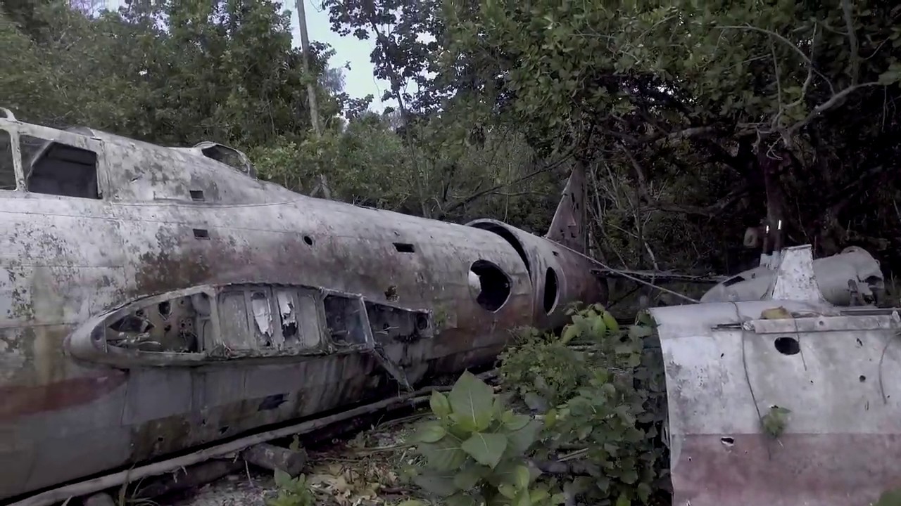 Ballalae Airfield - Wreckage