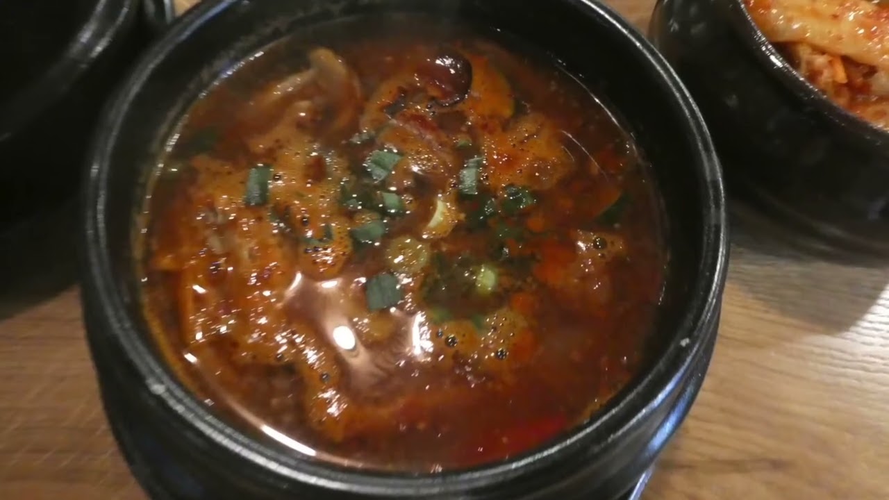 Unser erster Besuch im Yumira-Speiselokal in M&uuml;nchen Sendling.Vietnamesisches Lokal. Vietnamese