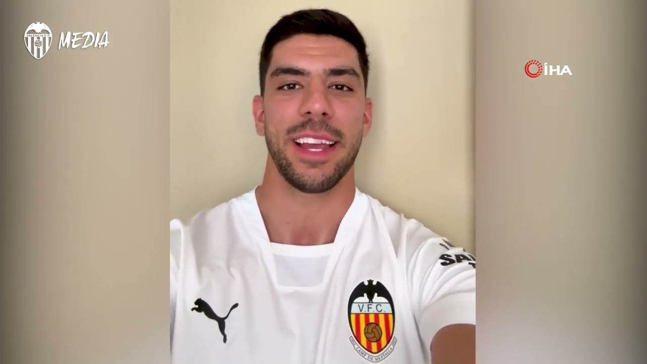 Valencia, Cenk Özkacar'ın bonservisinin alındığını açıkladı