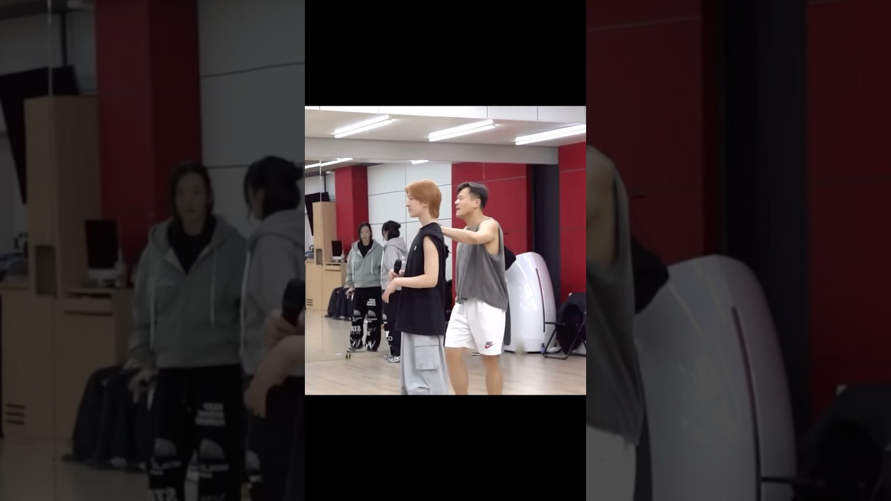 JYP staring Tomoya be like 👀 #Nexz #jyp #jypentertainment #shorts #fyp #kickflip #straykids