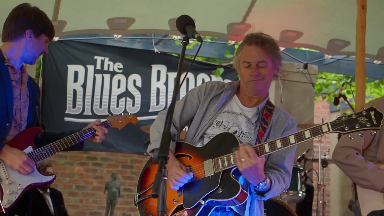 Steve Walsh with Robin Auld, Albert Frost and the Blues Broers
