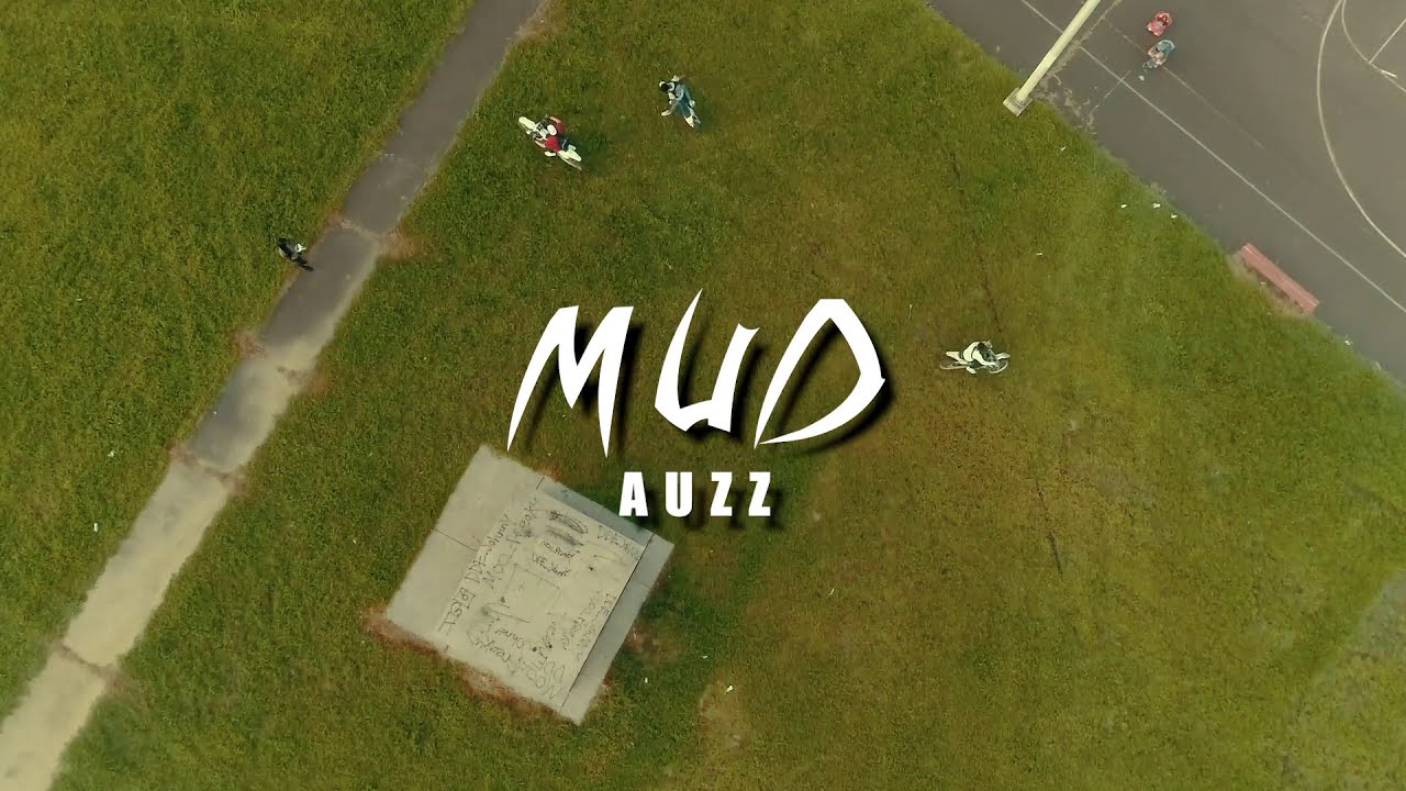 WHO AUZZ - 