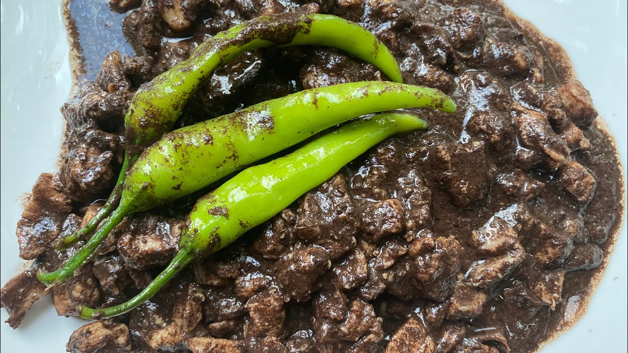 How to cook DINUGUANG MANOK
