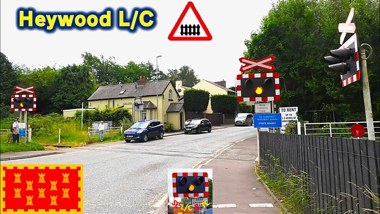 Heywood (Green Lane) Level Crossing, Greater Manchester
