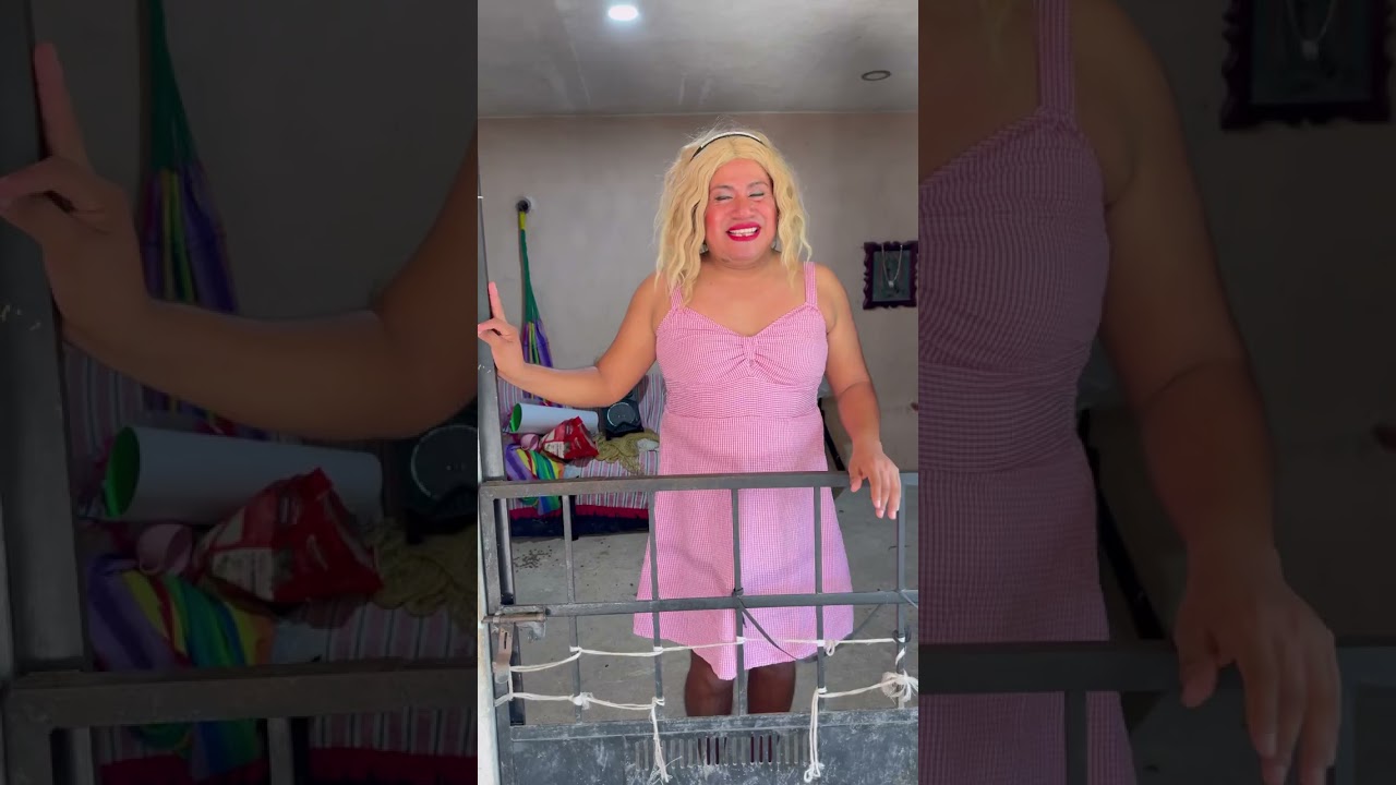 Doña Cata vende bolis de pura agua