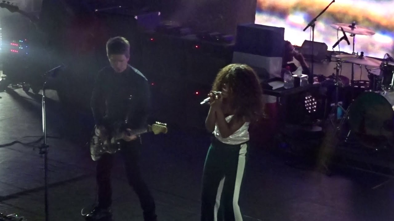 Noel Gallagher's High Flying Birds 