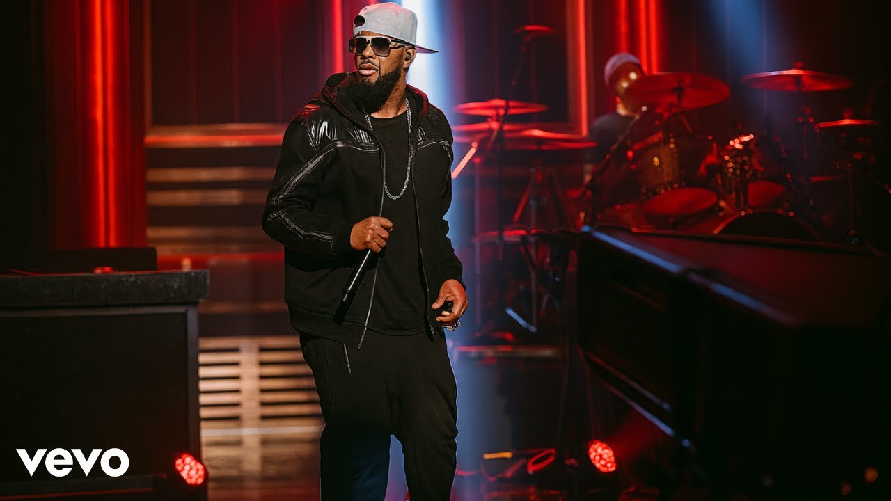 R. Kelly &ndash; Love Made Me Gentle | Song About Growth & Redemption