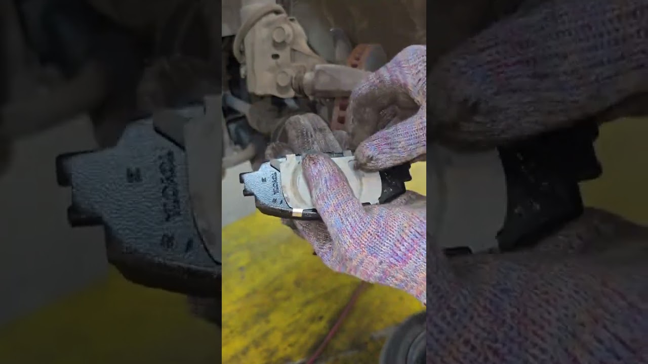 Toyota Corolla front brake pads and rotor installed guide #automotive #mechanic #usa🇺🇸 #brakepads