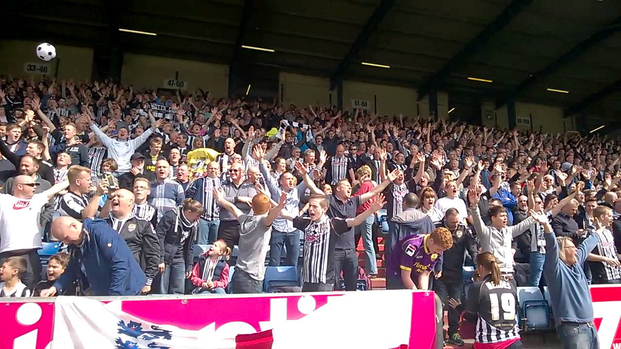 Notts County V's Oldham 2014 Motivational warm up & Wheelbarrow song