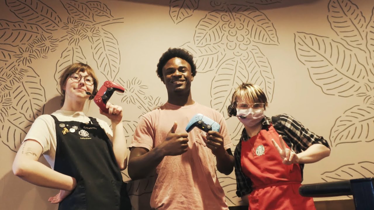 Playing OG Fortnite In Starbucks!!!