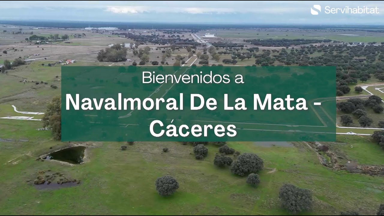 Suelo urbanizable sectorizado con 53 parcelas del Sector STR-9 “La Hilera”.