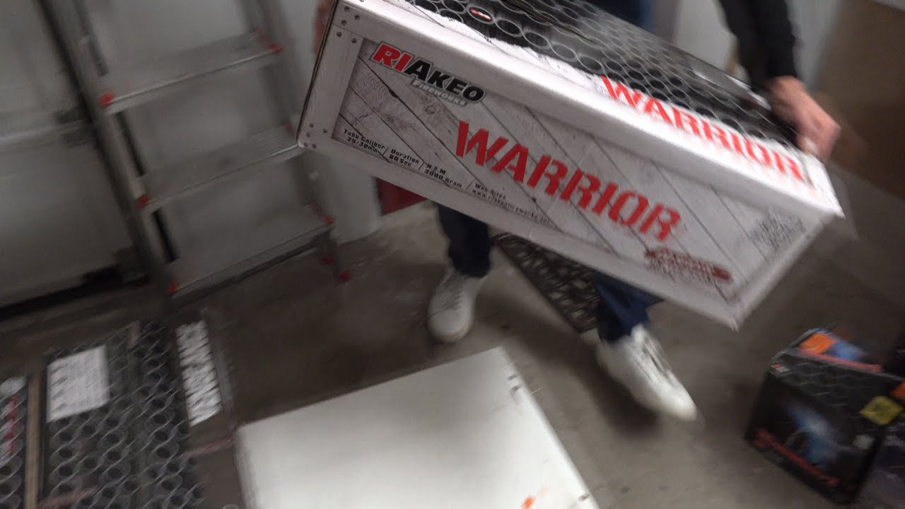 RIAKEO WARRIOR HF-130-2208M 130 SHOTS ZENA VUURWERK (4K) #riakeo #fireworks