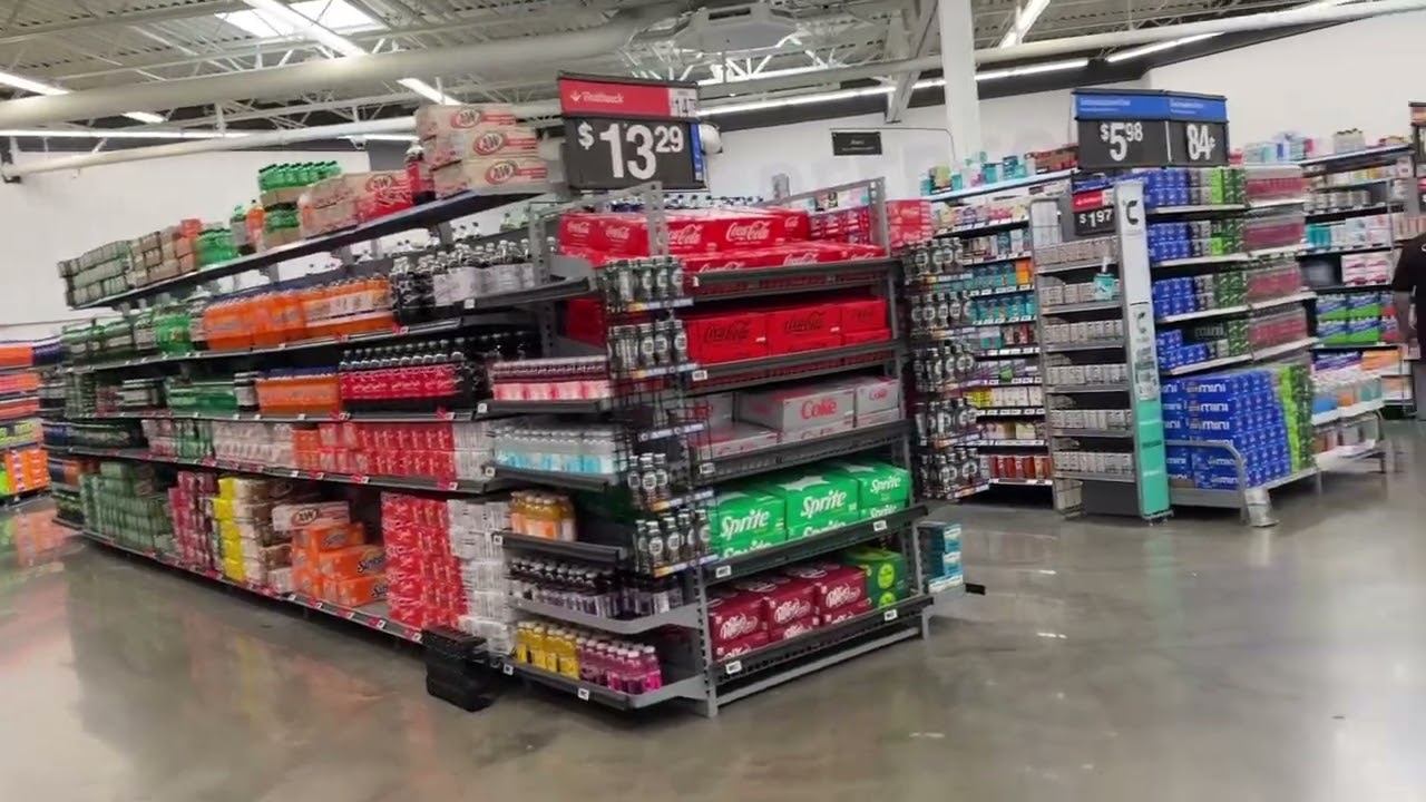 沃尔玛公司Walmart Inc是世界上最大的零售商和世界上最大的企业公司，其雇佣员工数量超过两百万。 沃尔玛是一个家族企业，其控股人为沃尔顿家族，1962年，山姆·沃尔顿创立沃尔玛.