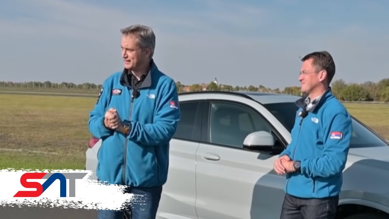 BMW X4 vs Renault Megane Conquest