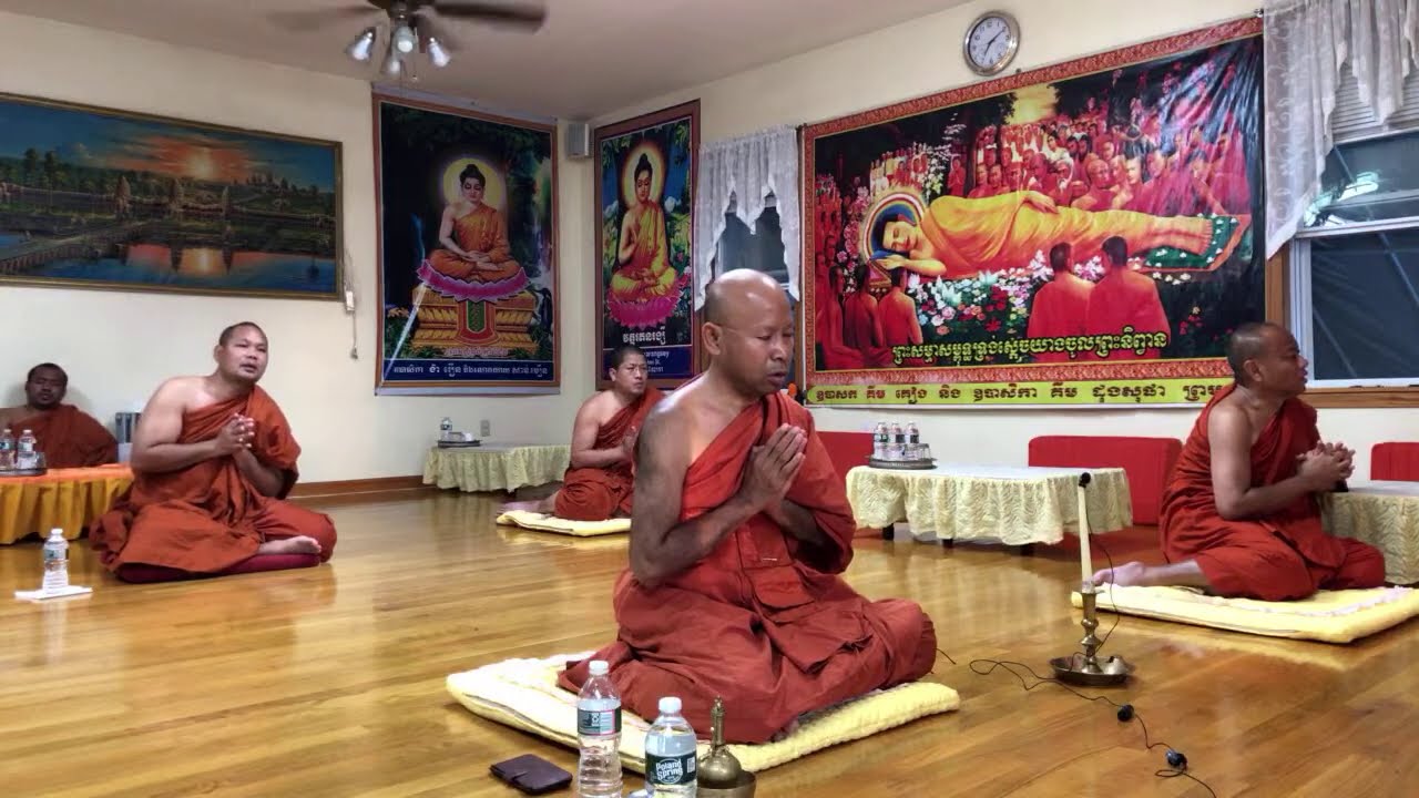 Daily Buddhist chanting by Sophal Pat