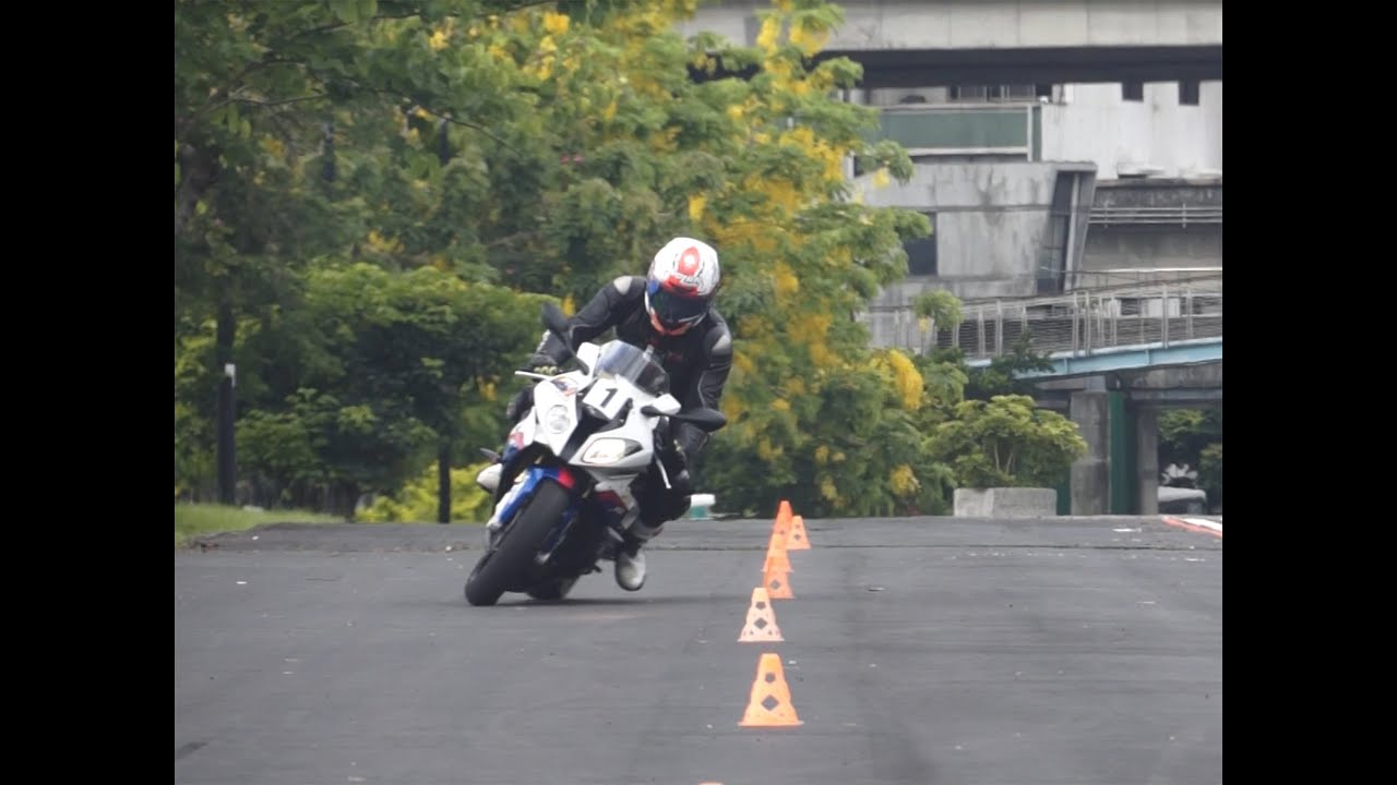 AOL重機教室 安駕篇 加菲貓教室 【Auto Online 汽車線上 重機試駕影片】